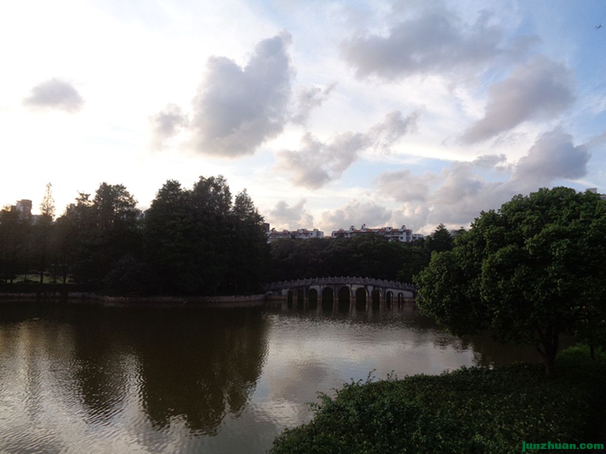 DSC00385_.jpg