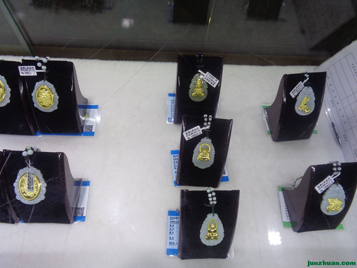 DSC03240_.jpg
