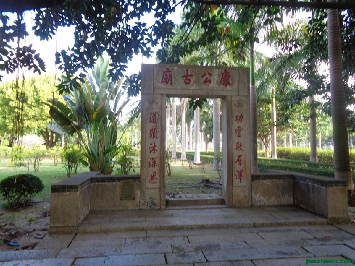 DSC02694_.jpg