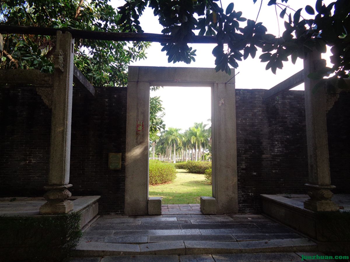 DSC02695_.jpg
