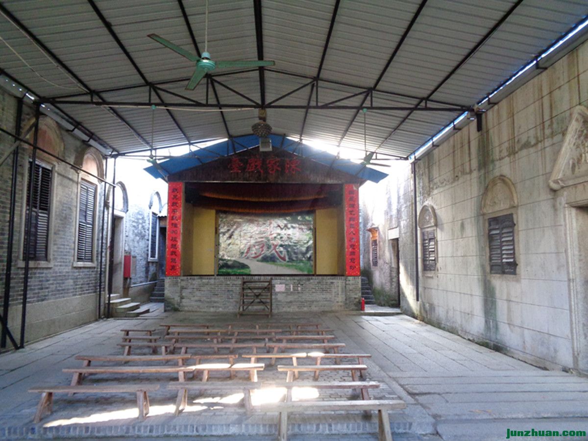 DSC02792_.jpg