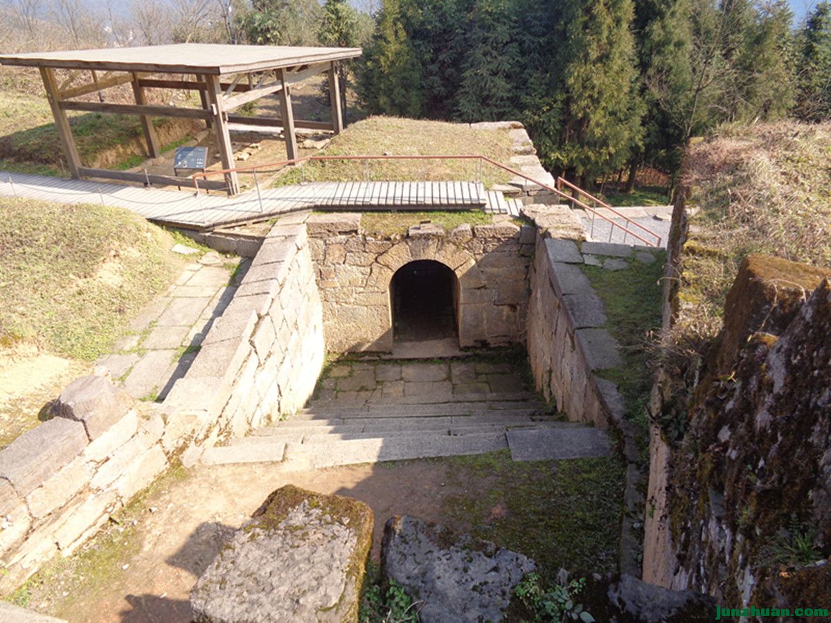 DSC07019_.jpg