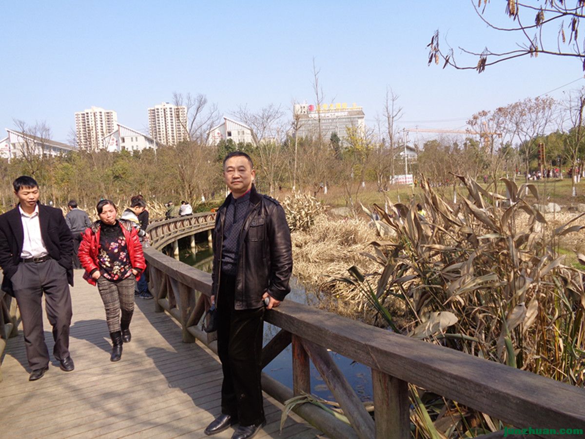 DSC06931_.jpg