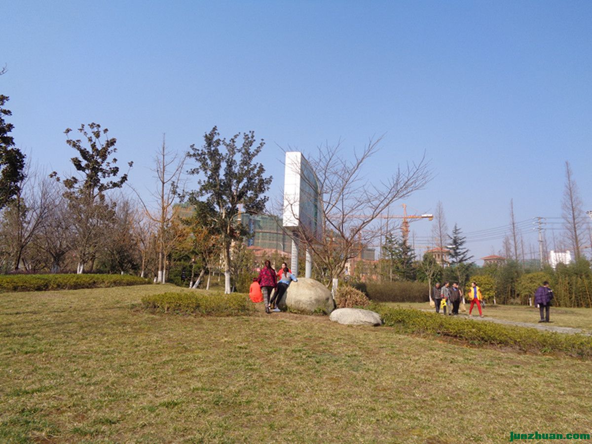 DSC06936_.jpg