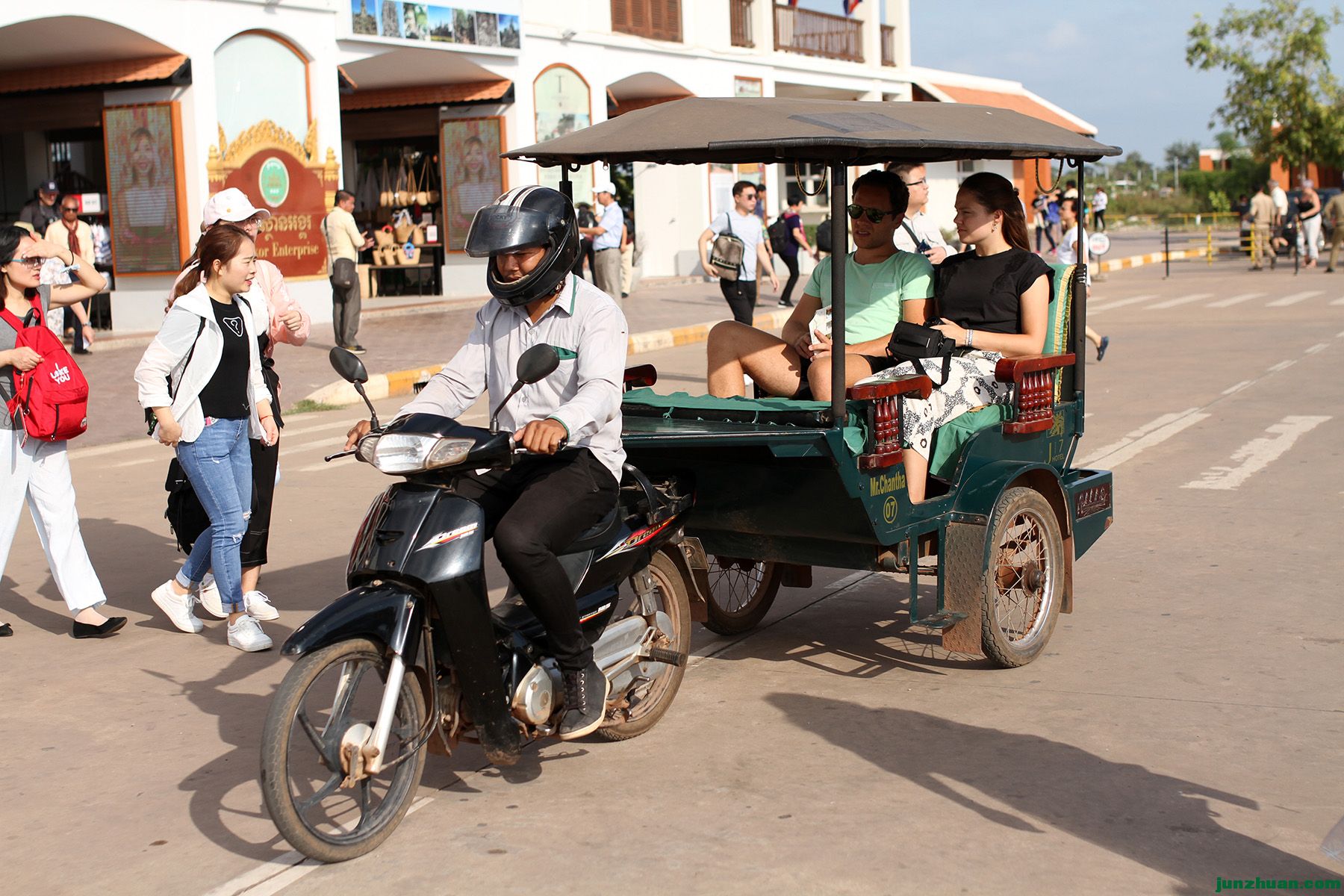 A04-ֱ**.jpg