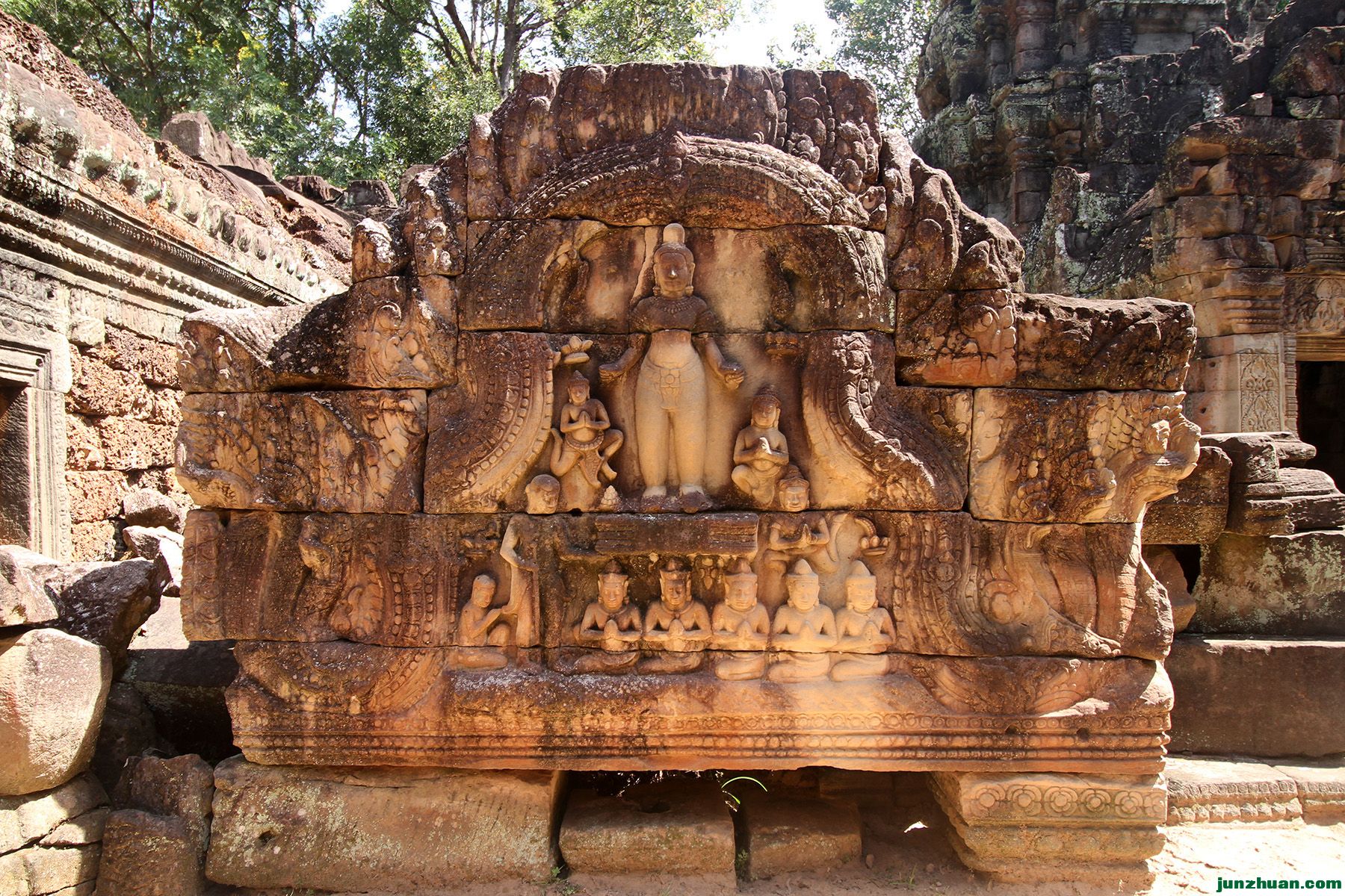 C09-ʯ.jpg