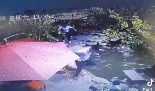 c1a39341bdaa4fa78113ea14047cbe95.gif