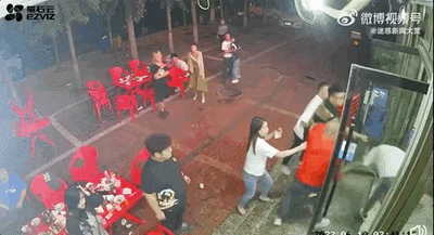 t01a8cb5aa4e0bb1898.gif