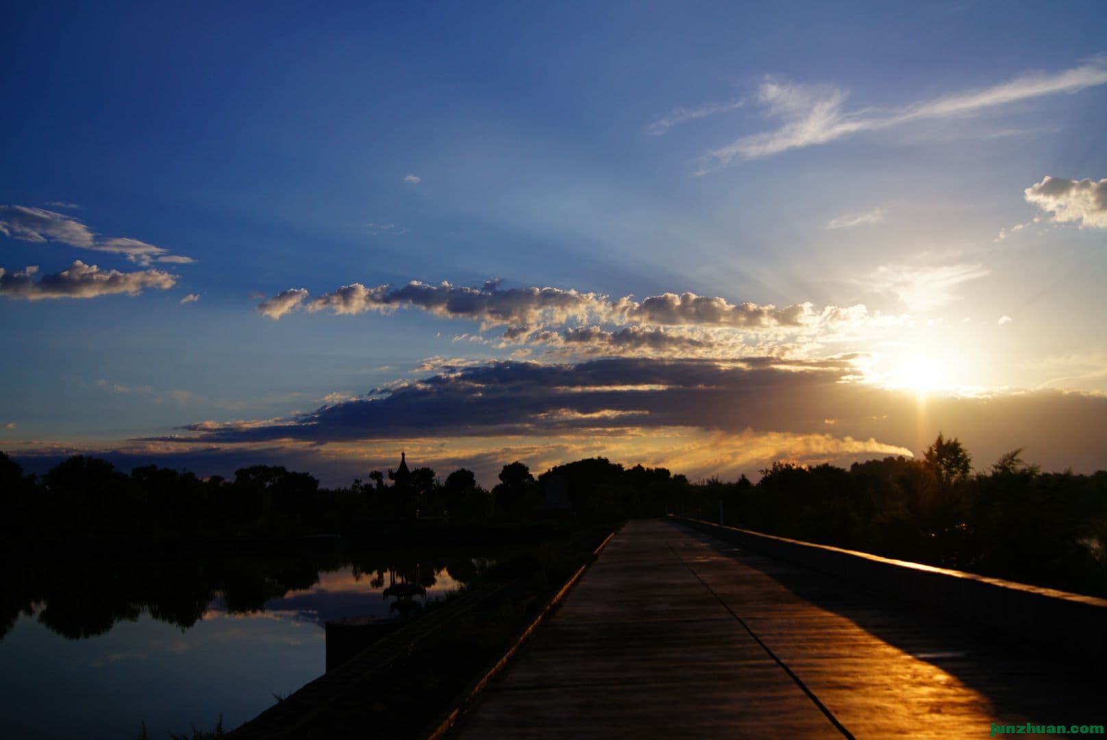 DSC03613_.jpg