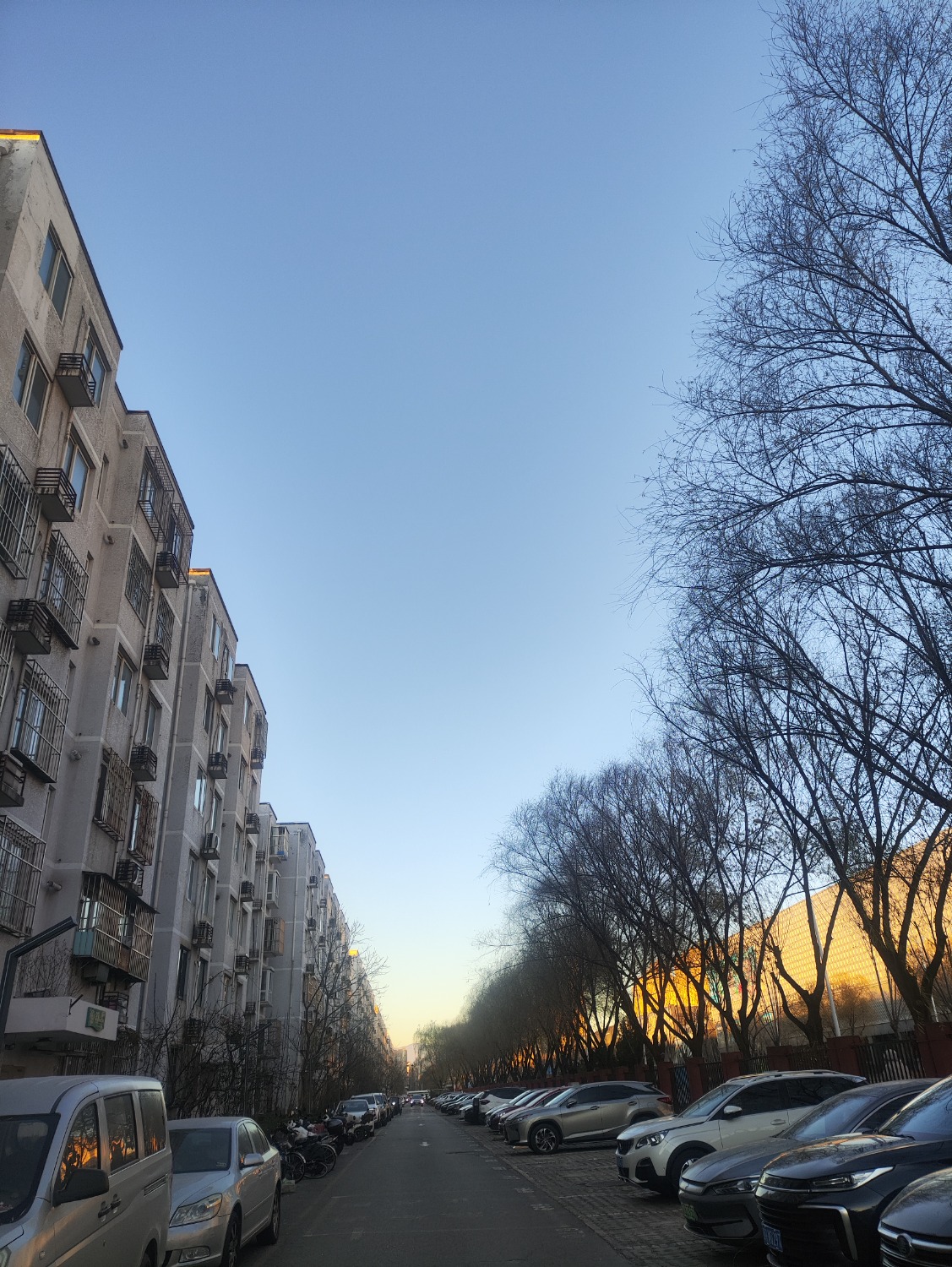 ��Ƭ��(2714)���ļ��ſڵ����ϣ�